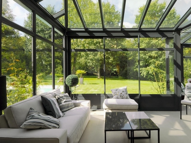 véranda extension maison lumineuse